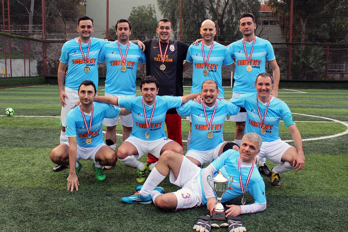 İzmir’de Şampiyon Ege FC...