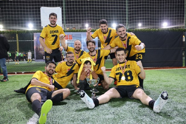 ABB 1. Futbol Turnuvasında Finalde Kazanan MvMasters Oldu