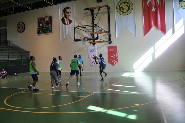 GT BasketCup’10 Grup Maçları Tamamlandı